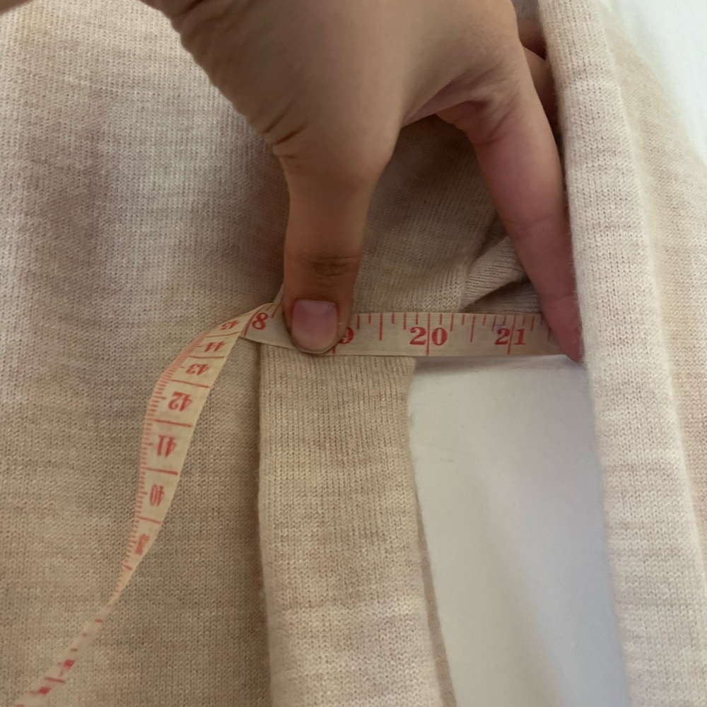 Beige Collared V-Neck Pullover Sweater - image 5